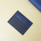 Porta-cartões de couro vaca de primeira camada, com padrão ondulado ultrafino e moderno, com múltiplos compartimentos para cartões e fotos, disponível em várias cores para homens e mulheres