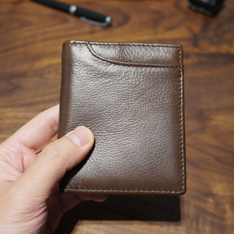 Carteira Compacta de Couro com Dobragem Dupla, Estilo Minimalista e Design Ultra-Fino para Cartões